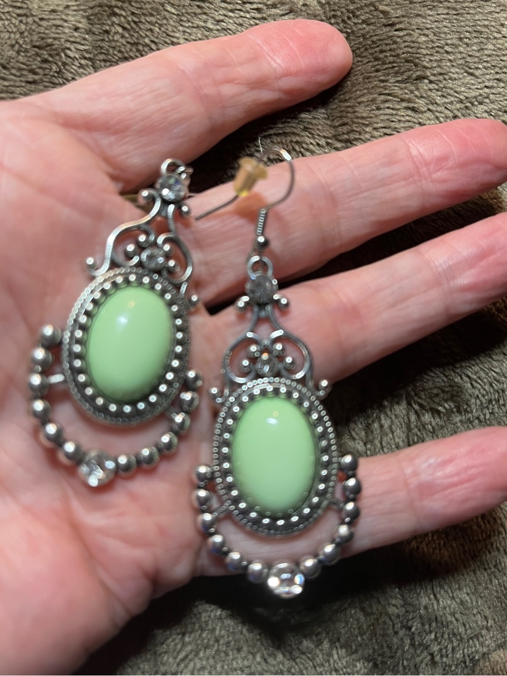 Oval Dangle Pierced Earrings 2.5 In Ornate Silvertone Mint Green Cabochon Drops